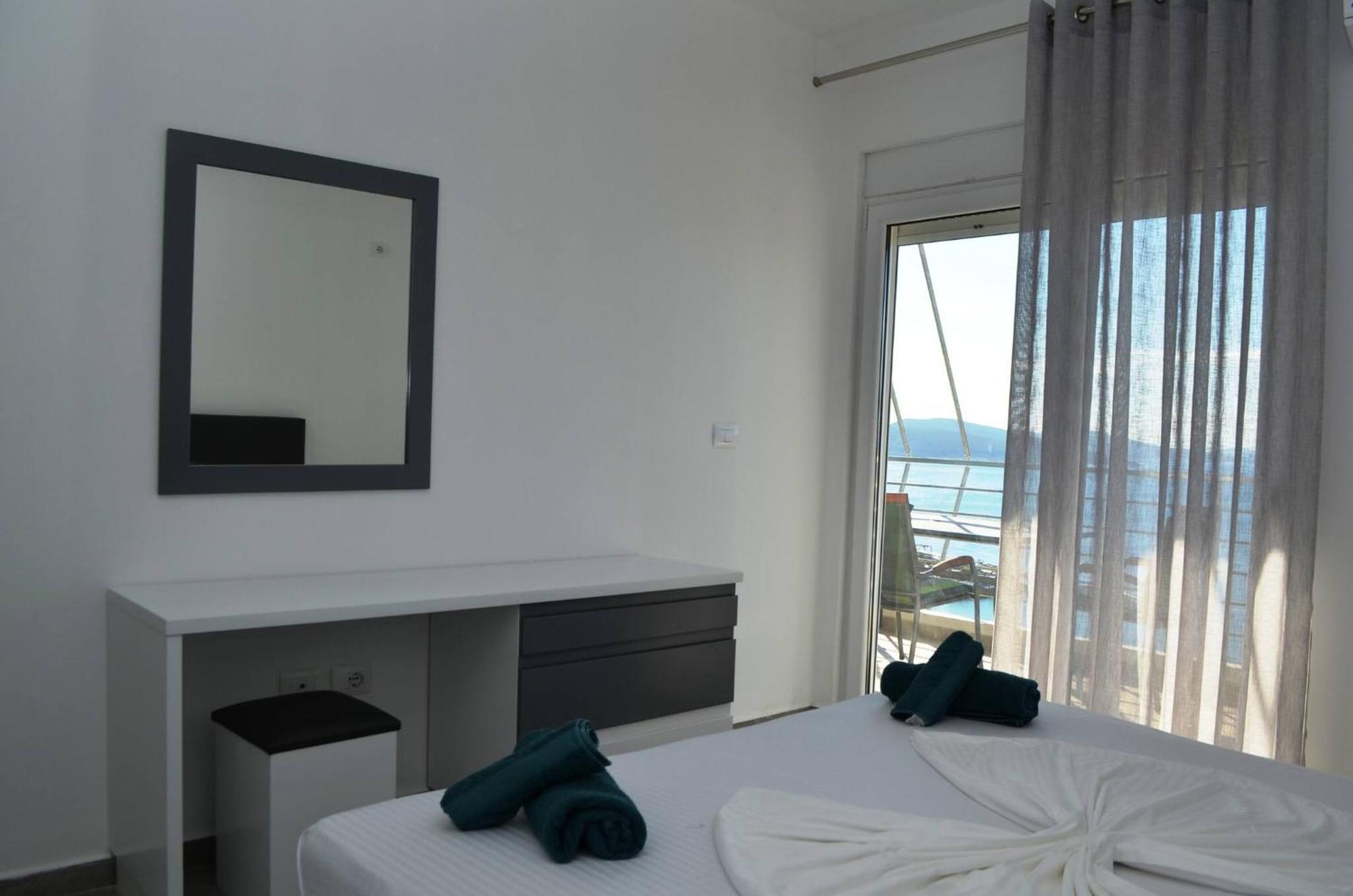 Wonderful View Apartments Sarandë Eksteriør bilde